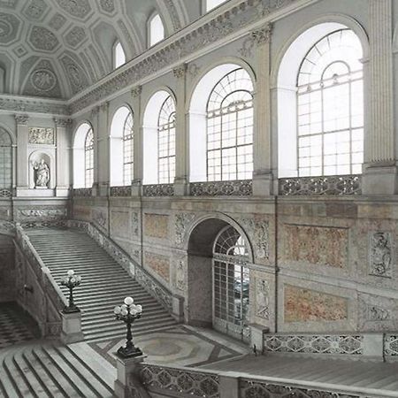 Room&Chiaia Neapol Zewnętrze zdjęcie